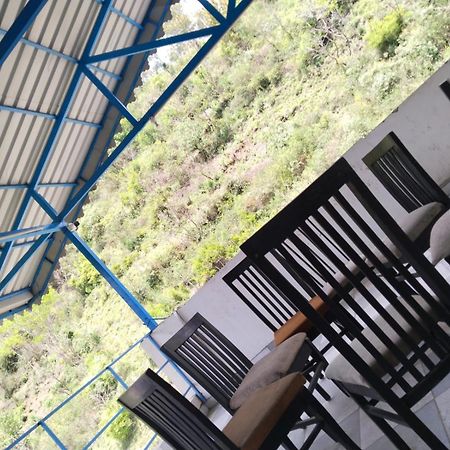 Abuzz Oxfordcaps Chanakya Hostel Солан Екстериор снимка